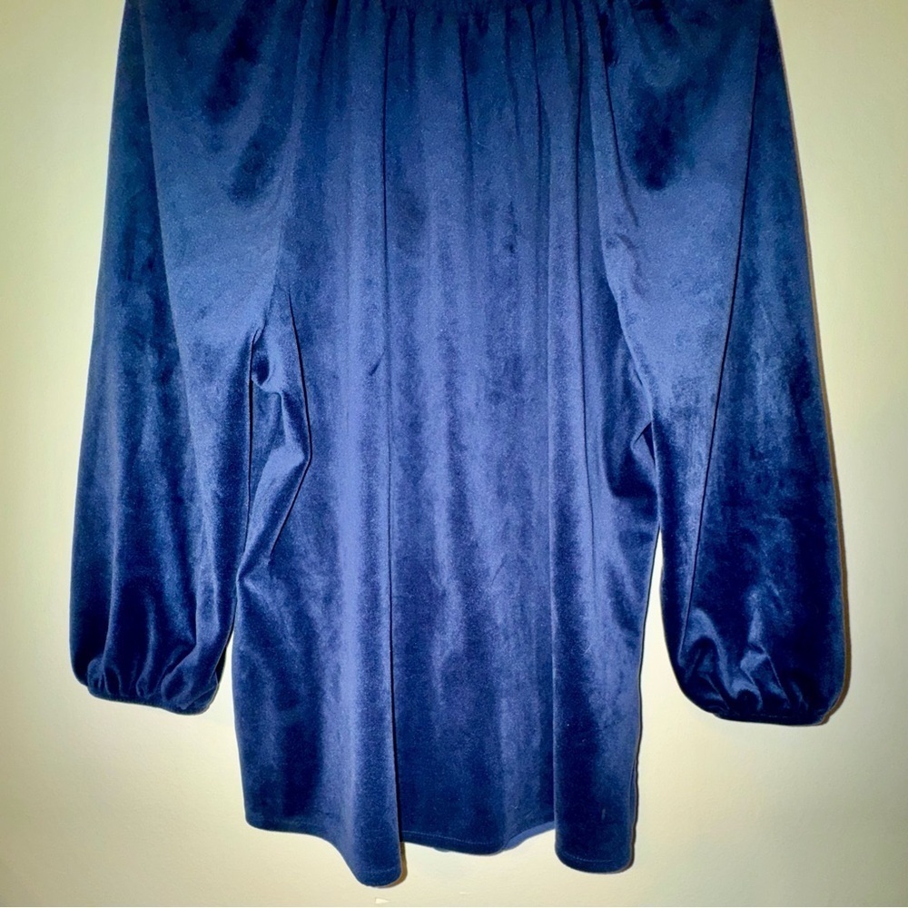 NWOT Crown & Ivy Midnight Blue Blouse - Picture 10 of 10